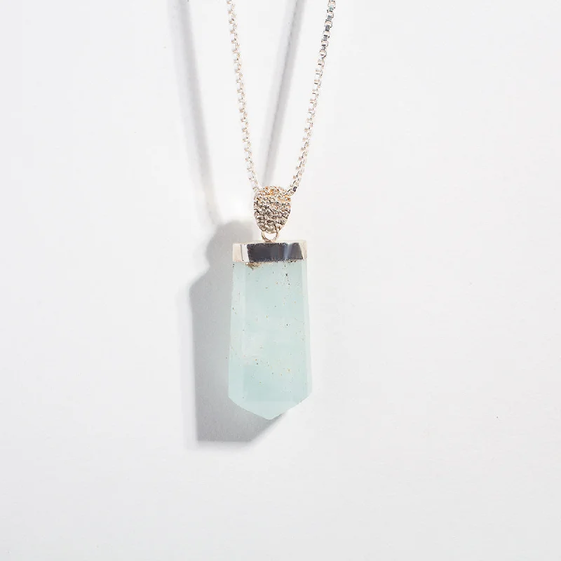 CRYSTAL TALISMAN PENDANT | AQUAMARINE