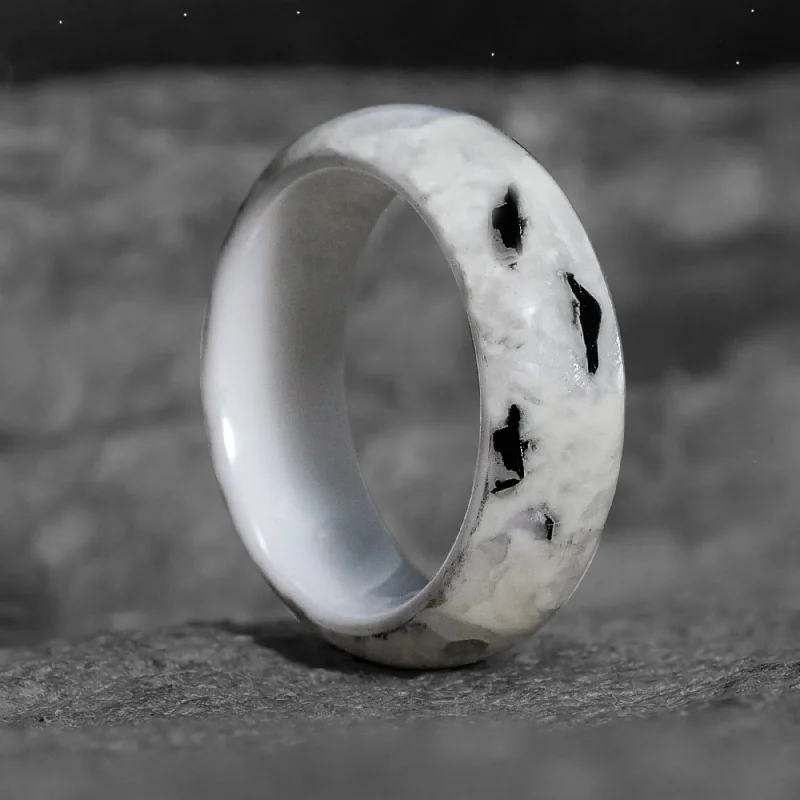 Boundless Lunar Glowstone Ring